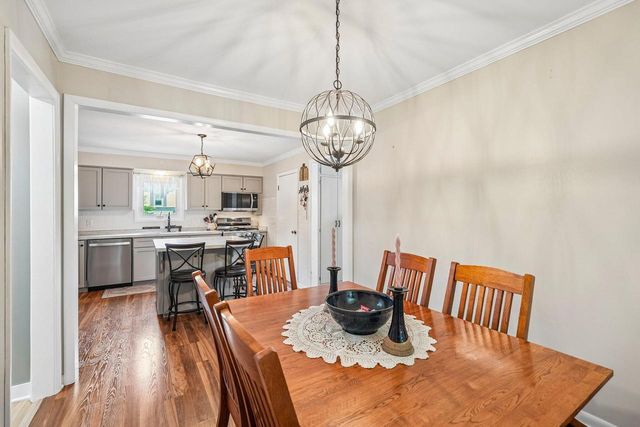 1059 9th AVENUE, Grafton, WI 53024