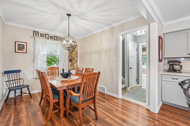 1059 9th AVENUE, Grafton, WI 53024