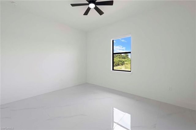 3724 7th ST SW, Lehigh Acres, FL 33976