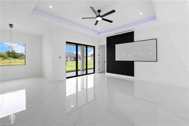 3724 7th ST SW, Lehigh Acres, FL 33976
