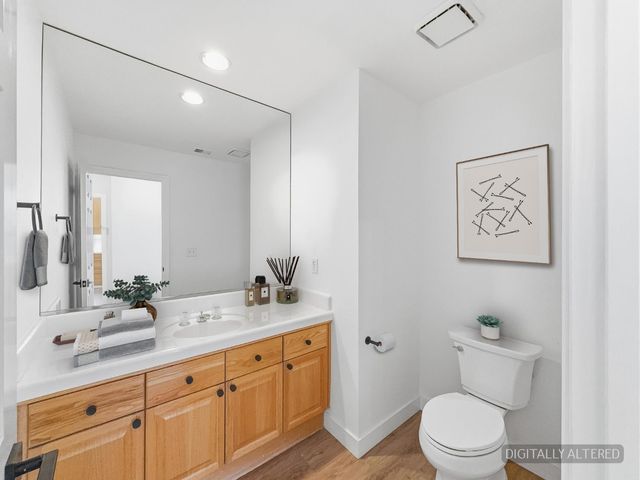 6624 N Wembley Drive, Fresno, CA 93711