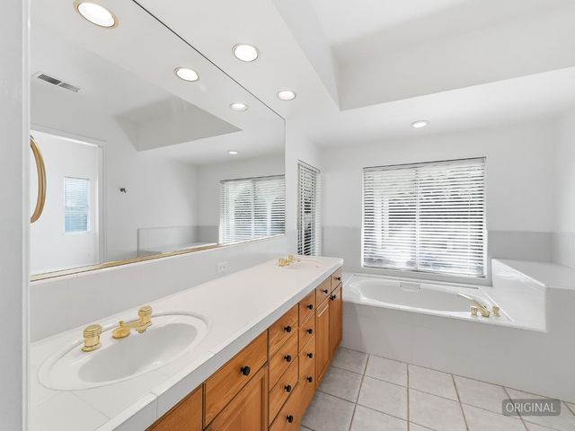6624 N Wembley Drive, Fresno, CA 93711