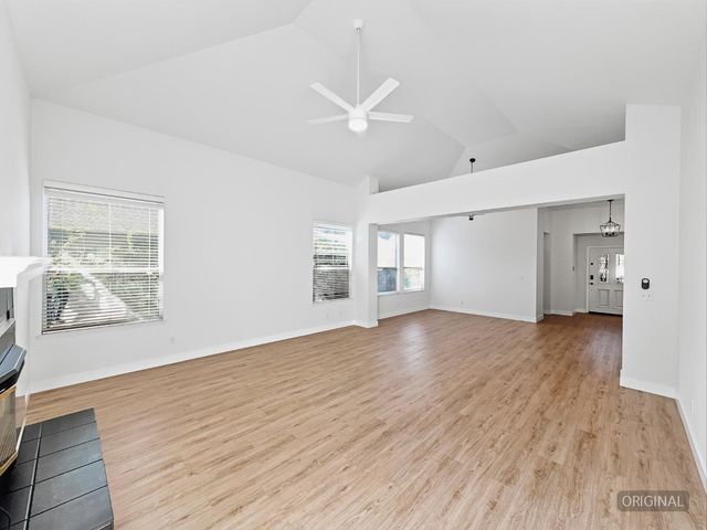 6624 N Wembley Drive, Fresno, CA 93711