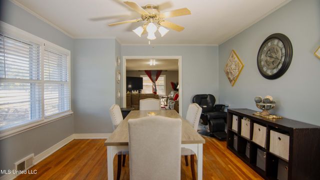 105 Park Street, Batesville, MS 38606