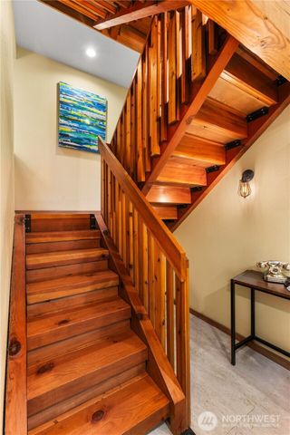 6520 E Mercer Way, Mercer Island, WA 98040