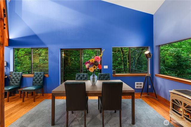 6520 E Mercer Way, Mercer Island, WA 98040