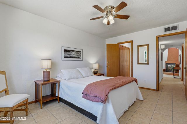 1015 Galvan Drive, Las Cruces, NM 88005
