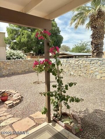1015 Galvan Drive, Las Cruces, NM 88005