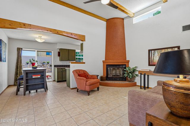 1015 Galvan Drive, Las Cruces, NM 88005