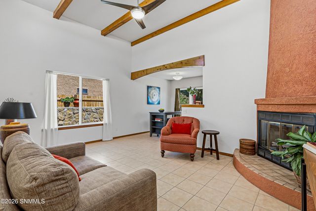1015 Galvan Drive, Las Cruces, NM 88005