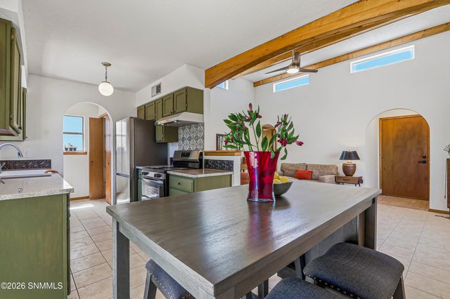1015 Galvan Drive, Las Cruces, NM 88005