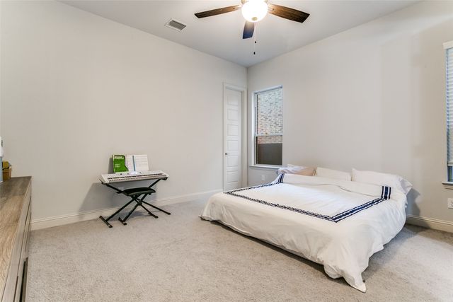 154 Mccartt Drive, Lewisville, TX 75067