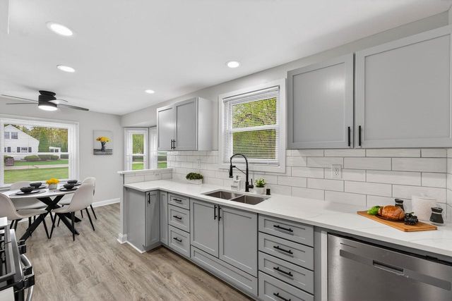 305 Leanore LANE, Brookfield, WI 53005