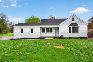 305 Leanore LANE, Brookfield, WI 53005