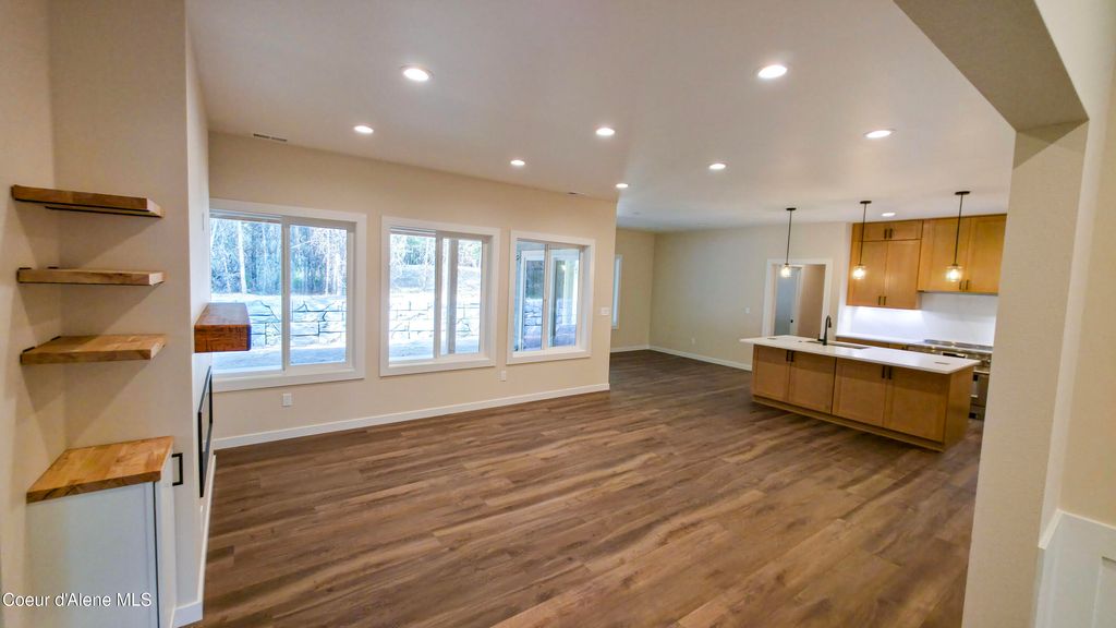 115 Graham AVE, Priest River, ID 83856 photo 4