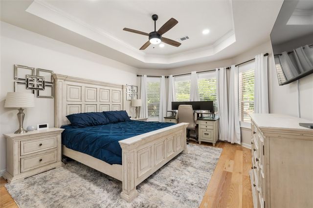 6 Culverdale Place, The Woodlands, TX 77382