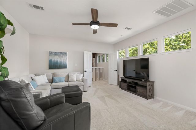 6 Culverdale Place, The Woodlands, TX 77382