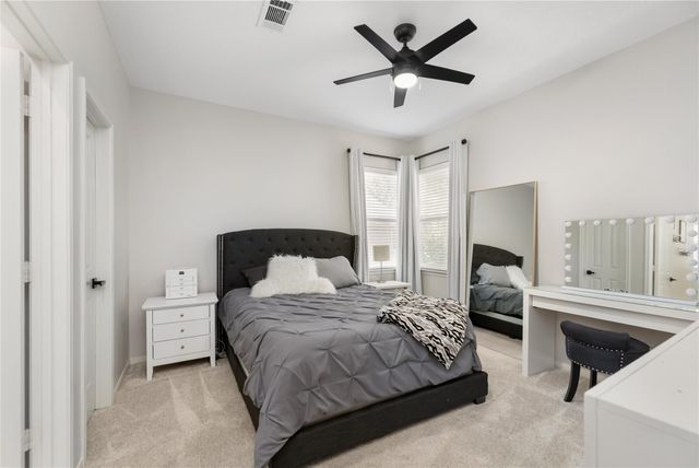 6 Culverdale Place, The Woodlands, TX 77382