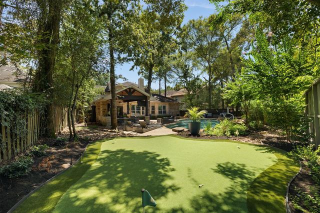6 Culverdale Place, The Woodlands, TX 77382