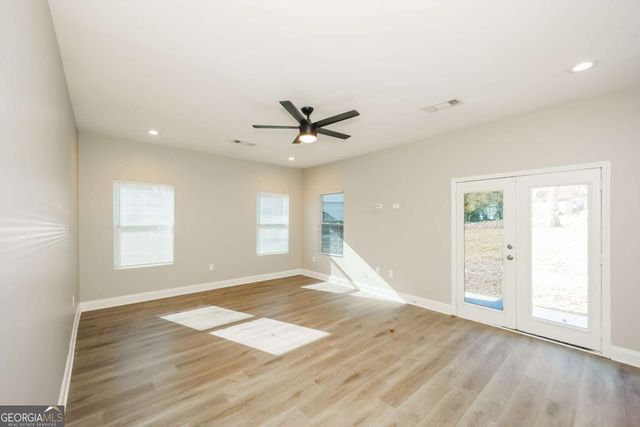 1433 Willow Drive, Riverdale, GA 30296