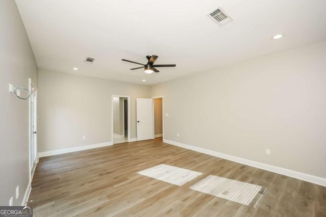 1433 Willow Drive, Riverdale, GA 30296