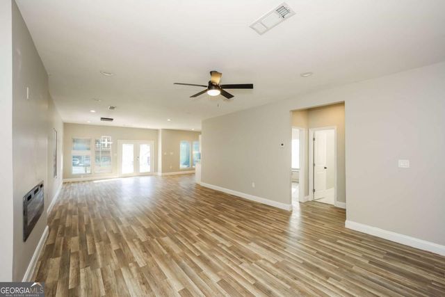 1433 Willow Drive, Riverdale, GA 30296