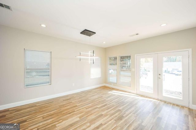 1433 Willow Drive, Riverdale, GA 30296