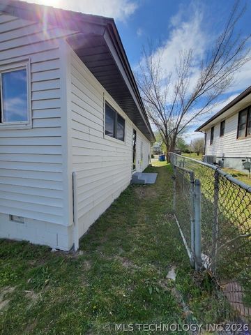 4145 S 41ST West Avenue, Tulsa, OK 74107