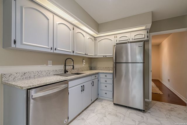 7500 Callaghan Rd Apt 262, San Antonio, TX 78229