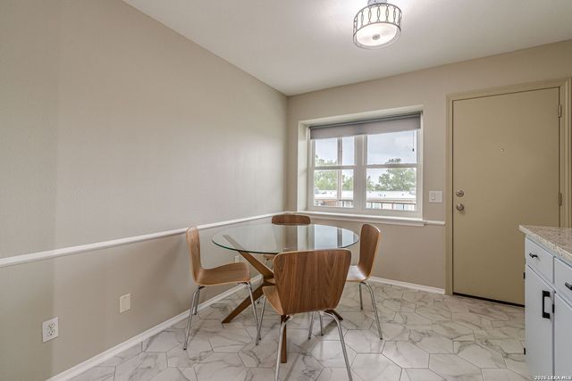 7500 Callaghan Rd Apt 262, San Antonio, TX 78229