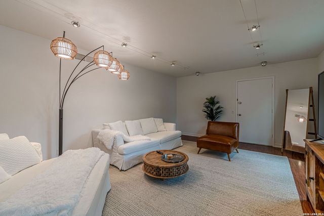 7500 Callaghan Rd Apt 262, San Antonio, TX 78229