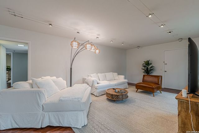 7500 Callaghan Rd Apt 262, San Antonio, TX 78229