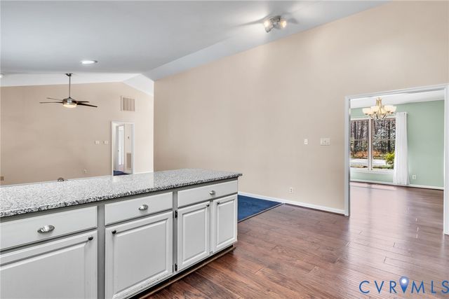 1120 Dillard St, Tappahannock, VA 22560