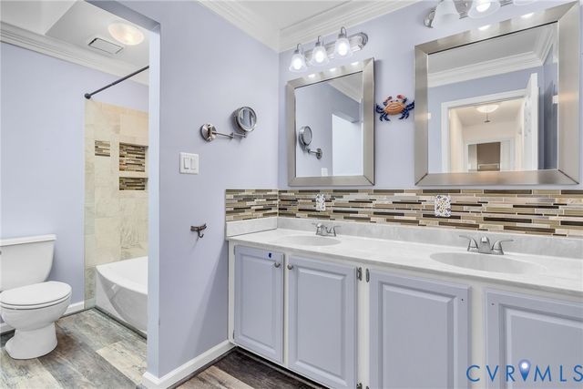 1120 Dillard St, Tappahannock, VA 22560