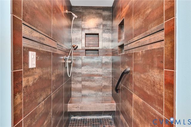 1120 Dillard St, Tappahannock, VA 22560