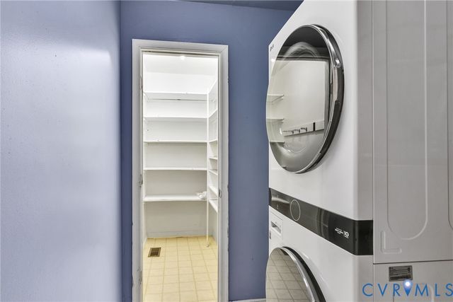 1120 Dillard St, Tappahannock, VA 22560