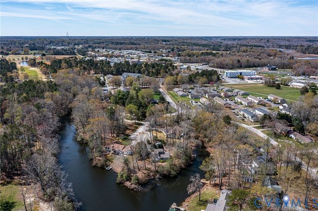 1120 Dillard St, Tappahannock, VA 22560