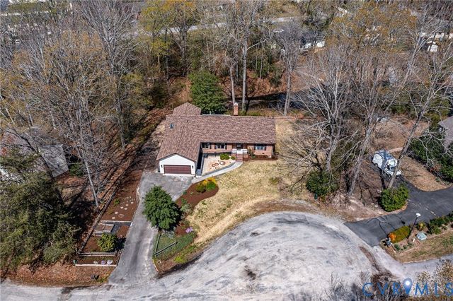 1120 Dillard St, Tappahannock, VA 22560