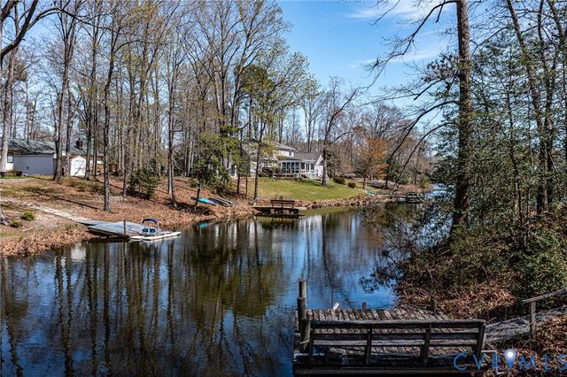 1120 Dillard St, Tappahannock, VA 22560