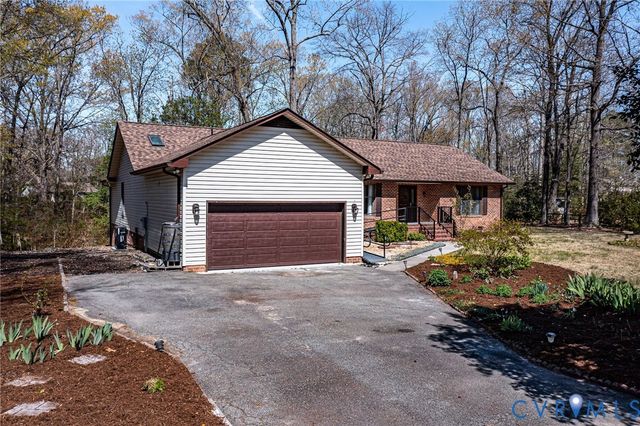 1120 Dillard St, Tappahannock, VA 22560