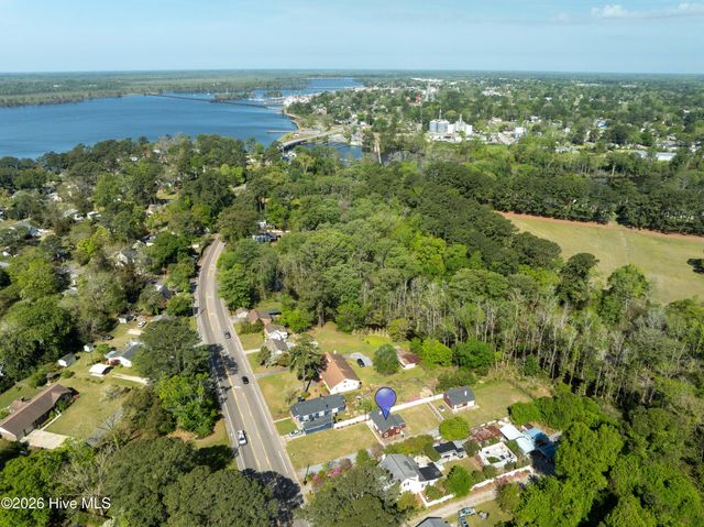 322 River Road, Washington, NC 27889