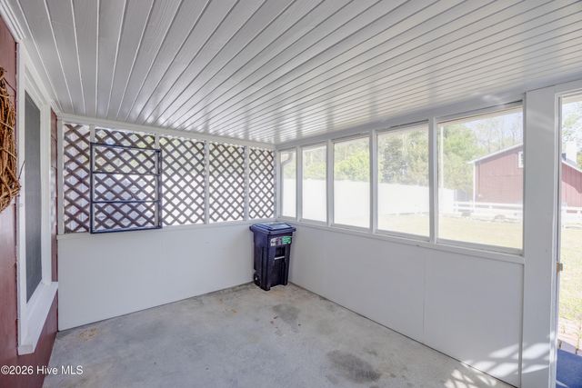 322 River Road, Washington, NC 27889