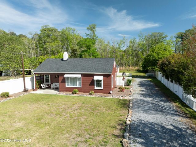 322 River Road, Washington, NC 27889