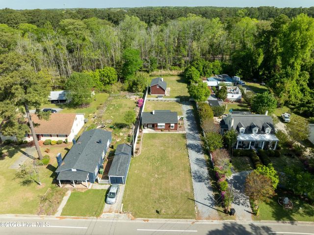 322 River Road, Washington, NC 27889