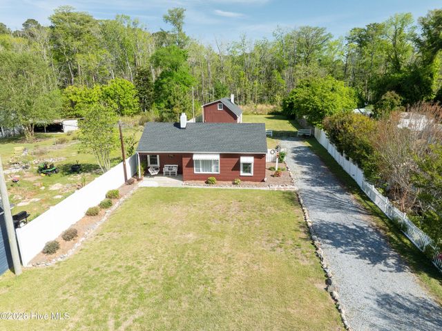 322 River Road, Washington, NC 27889