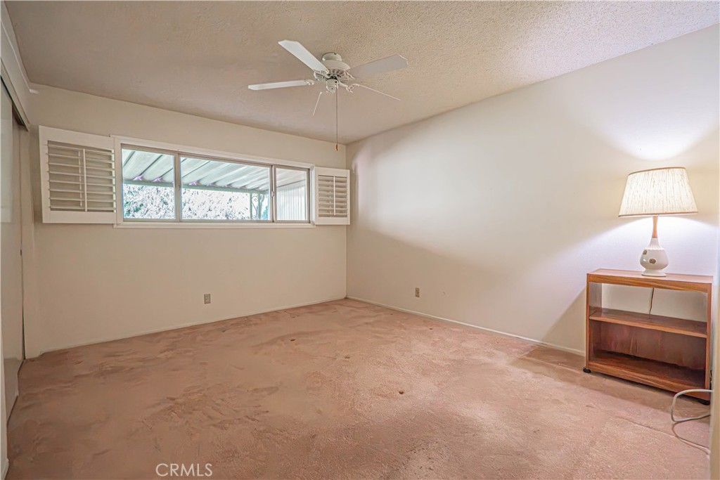 Image 13 of property listing at 19545 Brendle, Newhall, CA 91321