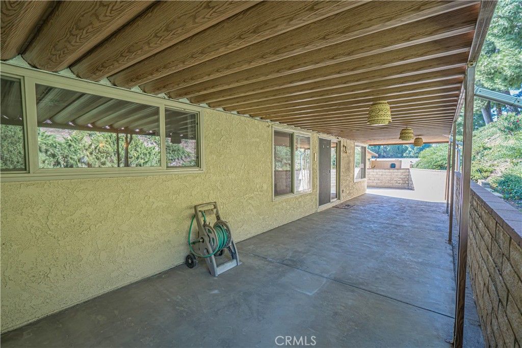 Image 22 of property listing at 19545 Brendle, Newhall, CA 91321