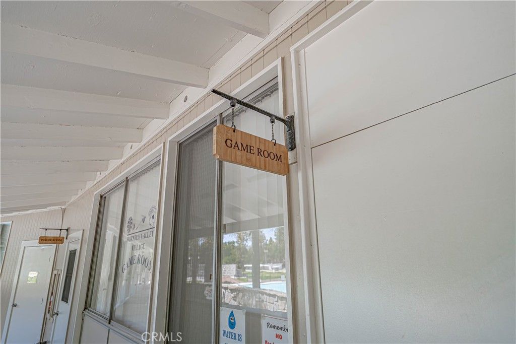 Image 35 of property listing at 19545 Brendle, Newhall, CA 91321