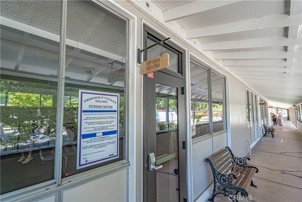 Image 36 of property listing at 19545 Brendle, Newhall, CA 91321