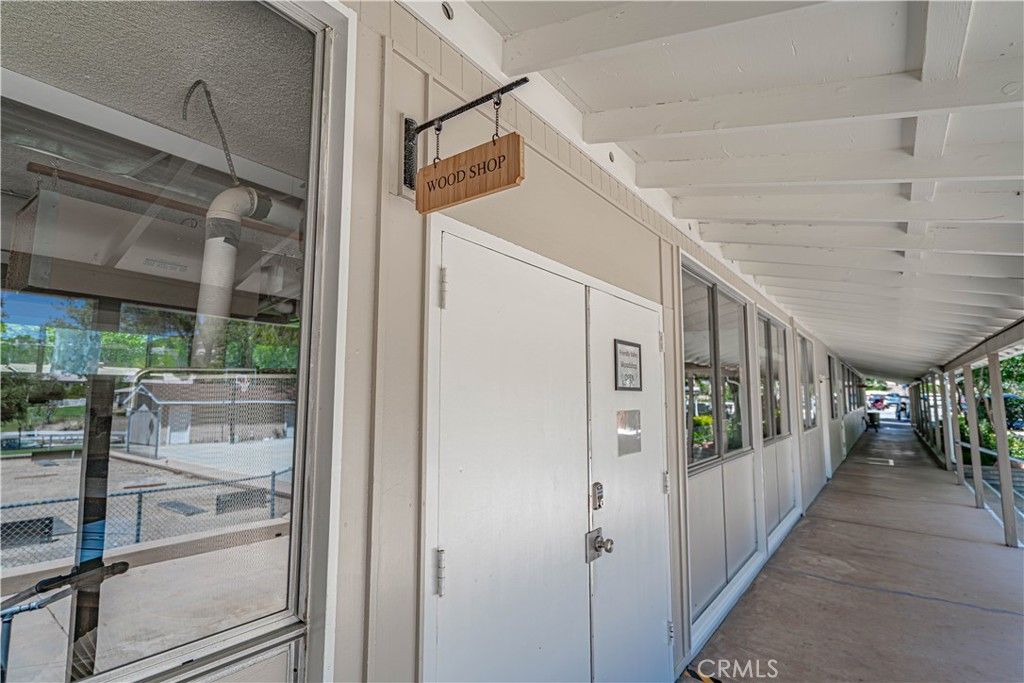 Image 37 of property listing at 19545 Brendle, Newhall, CA 91321